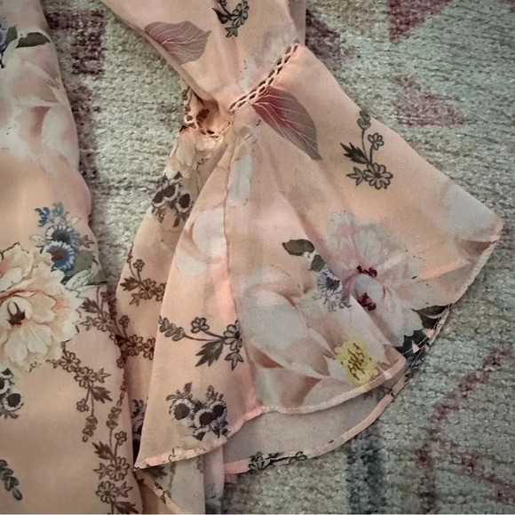 V Cristina• Peach Flowy Long Sleeve Dress Size M - Picture 5 of 16